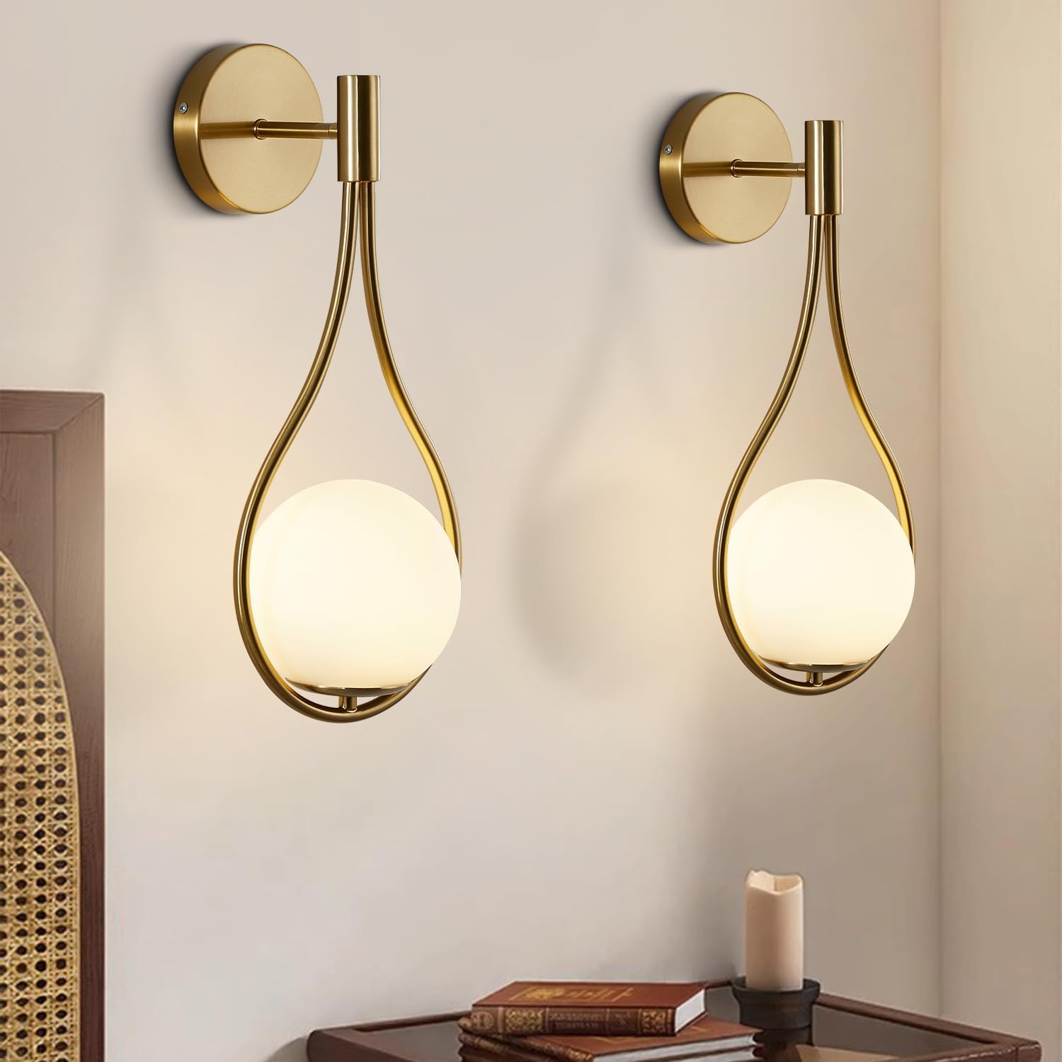 Vintage Globe Glass Wall Light Set of 2 Modern Brass Wall Sconce Bathroom Vanity White Light Fixture Elegant Wall Mount Light Wall Lighting for Mirror Hallways