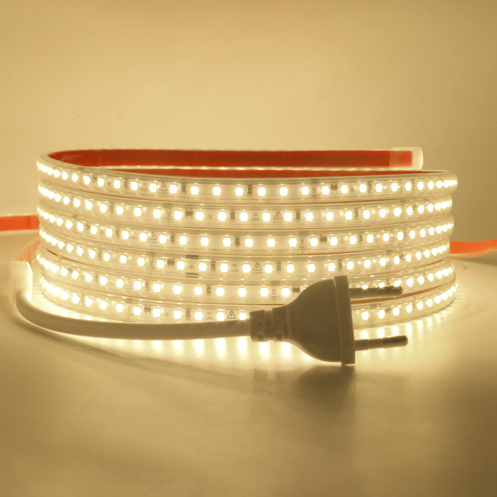 Conexión a AC220-240V Tira de LED,120LEDs/m SMD2835 Flexible Superbright Tira de luz LED cadena de luz de cuerda Autoadhesiva con enchufe para Navidad（5m, Blanco Natural）