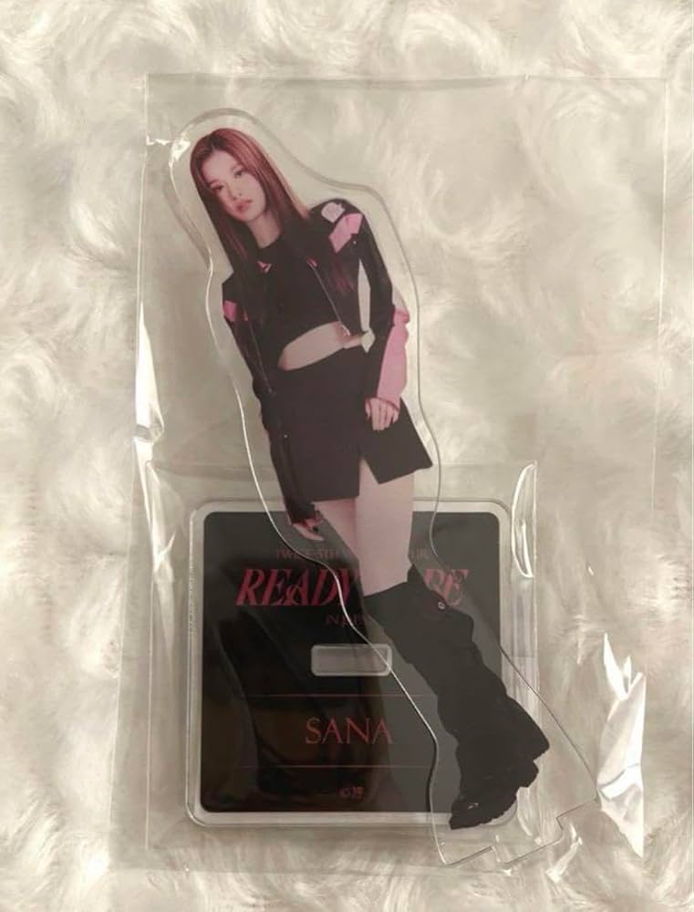 twice サナ　アクスタ twice サナ アクスタ アクリルスタンド グッズ - メルカリ