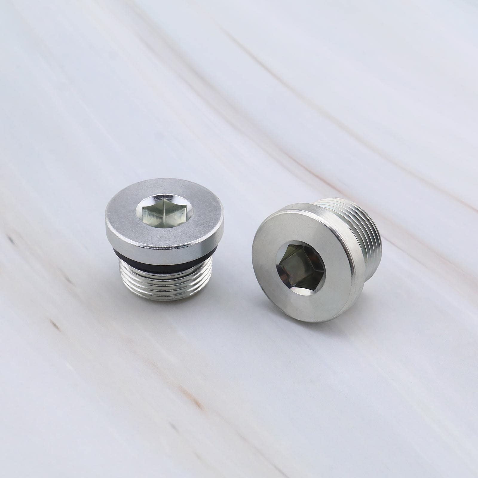 EMagTech Lot De 2 Bouchons à Vis Avec Joint Torique - Compatible BMW Série 1 E81 E87 E90 Etc.