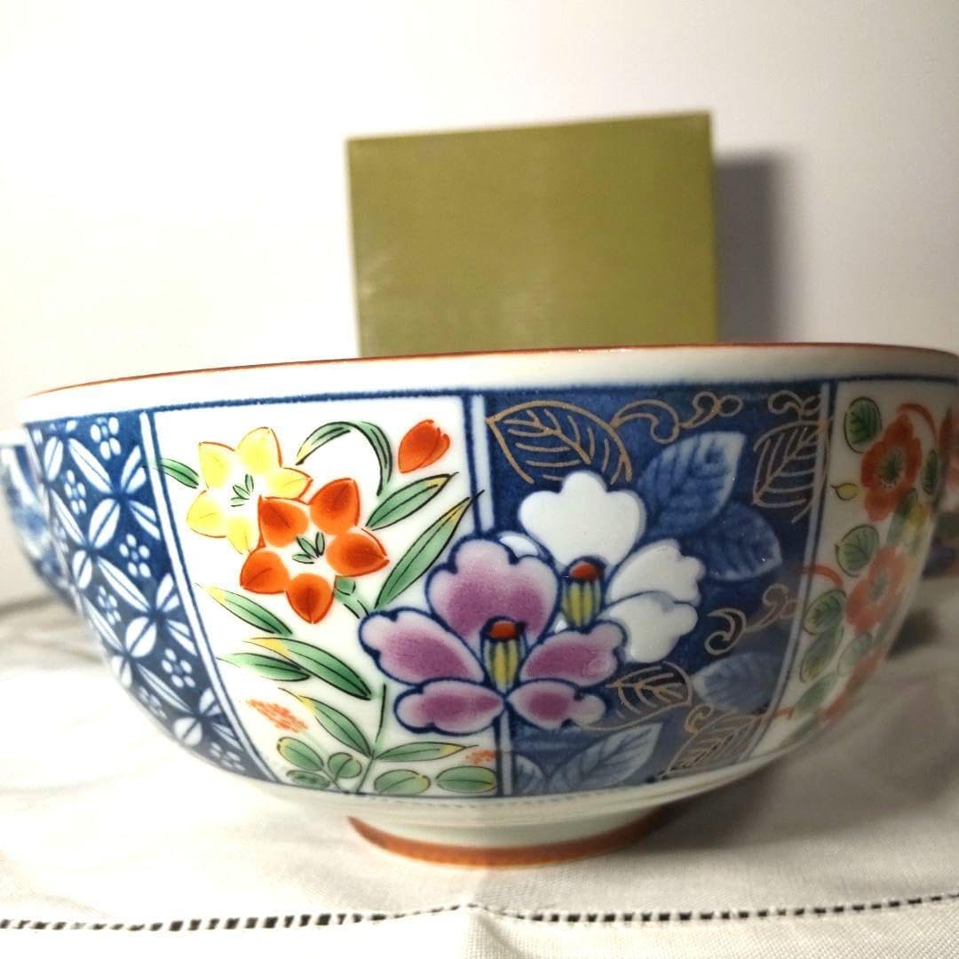 有田焼　陶祥窯　小丼　雑煮椀　蓋付き　2個セット　丼　蓋物 有田焼 陶祥窯 小丼 雑煮椀 蓋付き 2個セット 我戸幹男