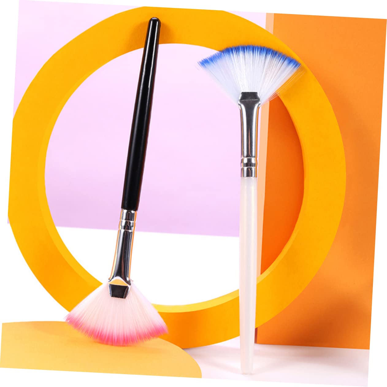 minkissy Ergonomic Designed Fan Mask Brush 8pcs Set for Face Beauty Tools Makeup Accessories in White Black