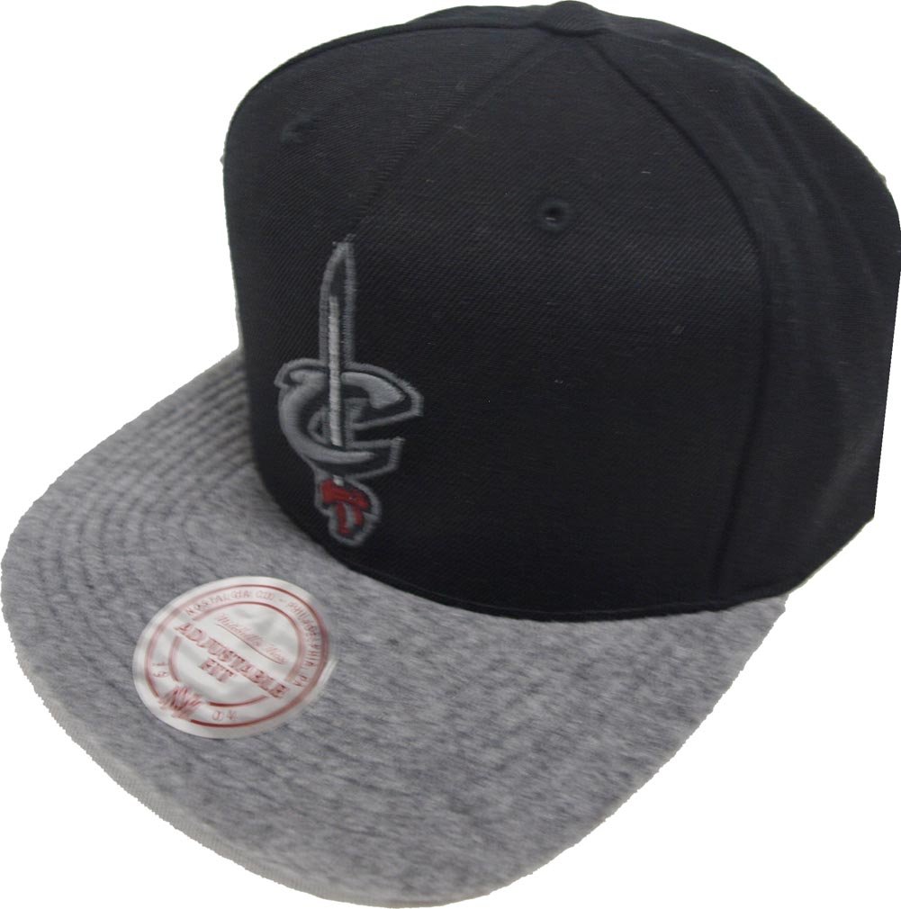 Mitchell & NessNBA Cleveland Cavaliers EU955 Wool Visor Snapback Cap Kappe Mens Black