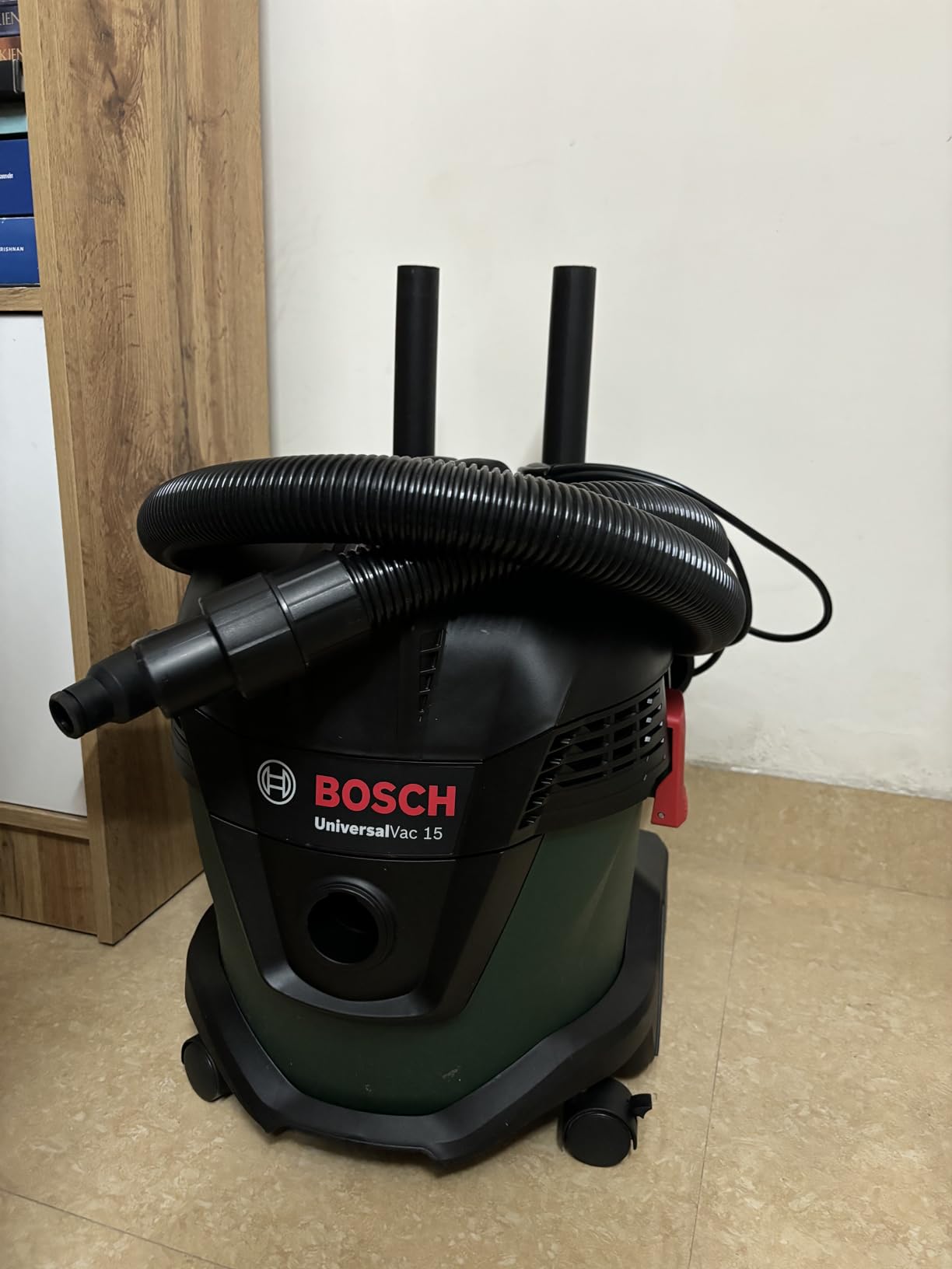 Bosch UniversalVac 15 1000 W Wet and Dry Vacuum Cleaner & Blower with