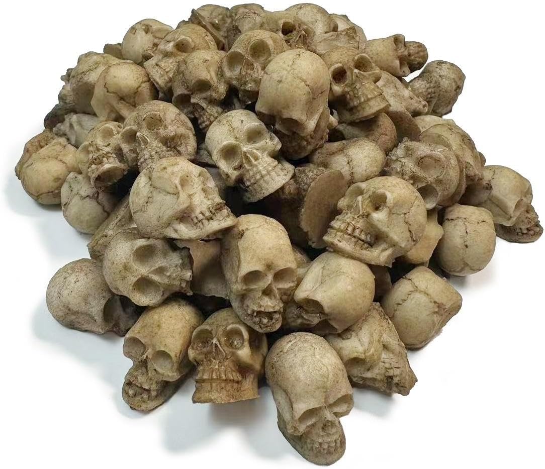 60 pcs Mini Skull Figurine Miniature Skeleton Head Statue Micro Landscape Figure Halloween Cake Topper for Scary Party Supplies