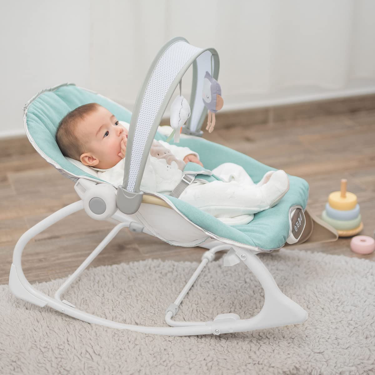 Olmitos- Hamaca multifunción para bebés - Hamaquita 2 en 1 con balancín Mecedora de 0 a 18 kg - vibración y Sonido - Incluye Arco de Juguetes (Menta)
