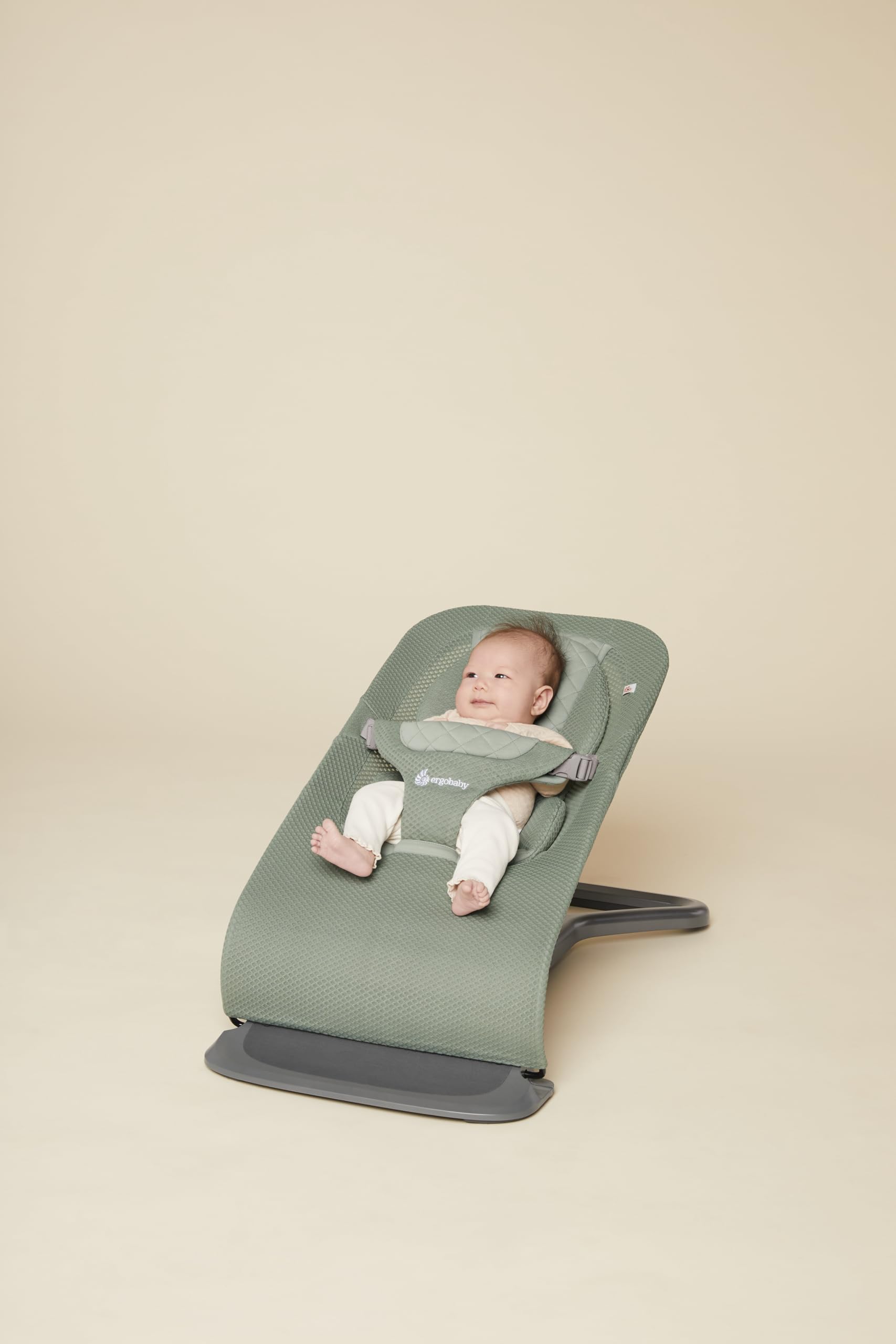Ergobaby 3-in-1 Evolve Bouncer Mesh, Sdraietta ergonomica per neonati dalla nascita ai più piccoli, Altalena traspirante con inserto per neonati (2,5 kg - 13,2 kg), Sage Green