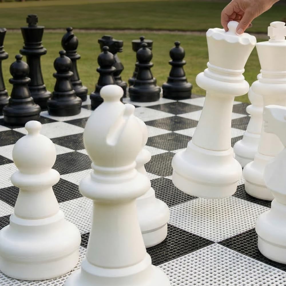 Ubergames Gartenschach - Schachfiguren + Matte und Tasche, Wasserdicht und UV-beständig, 32 Stück, 2-12+ Jahre, Strategie-Brettspiel