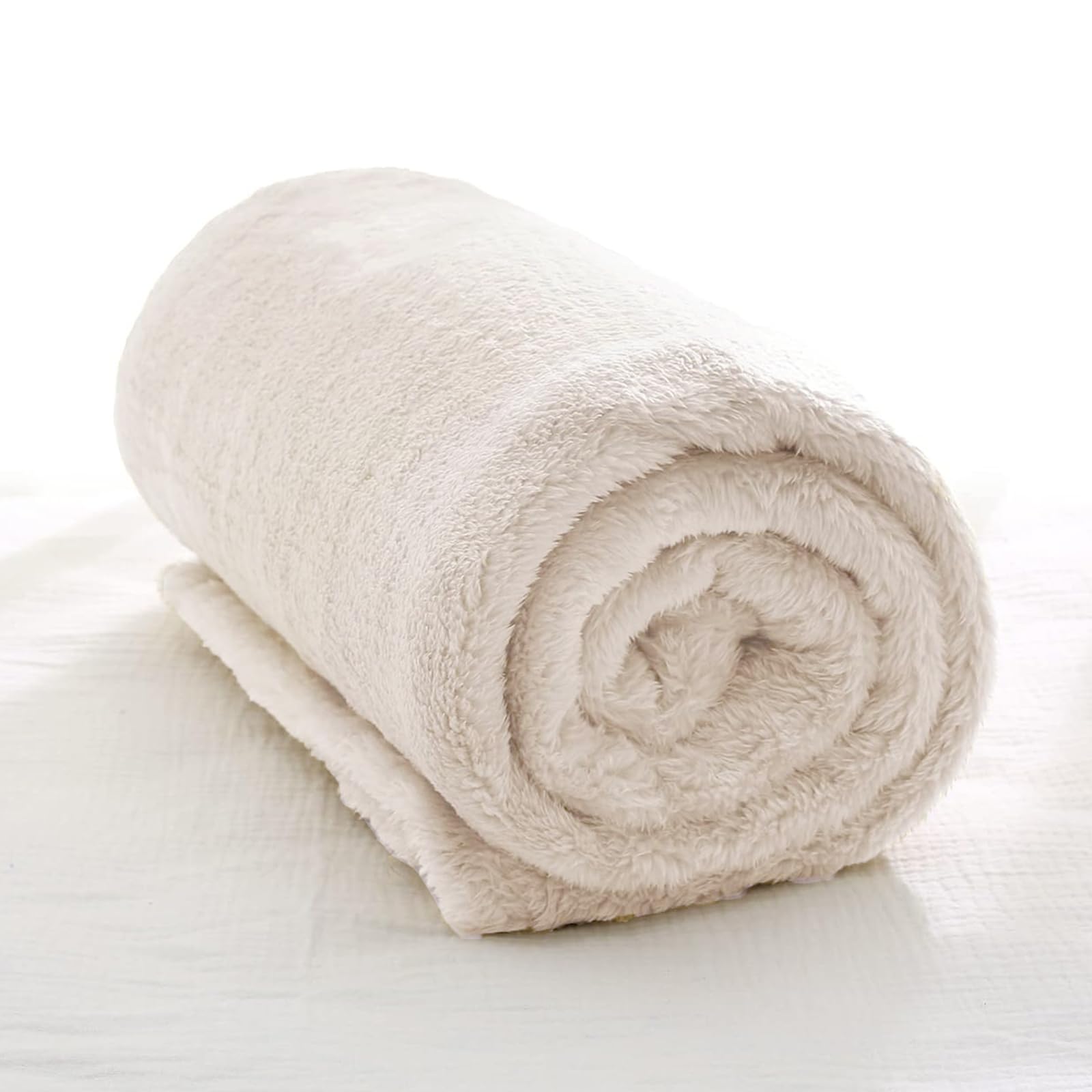 Exclusivo Mezcla Plush Fuzzy Fleece Throw Blanket, Super Soft, Fluffy and Warm Blankets for Couch, Bed, All Season Use (40x50 Inches, Beige)