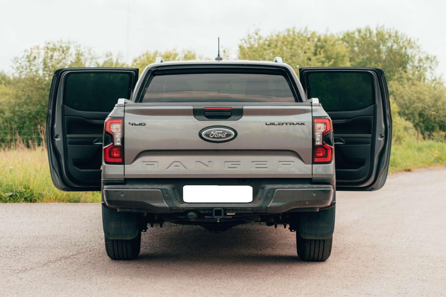 Sonnenschutz Blenden passend für VW Amarok ab 2023/für Ford Ranger ab 2023 Sonnenblenden Komplett-Set AZ17002945 AZUGA