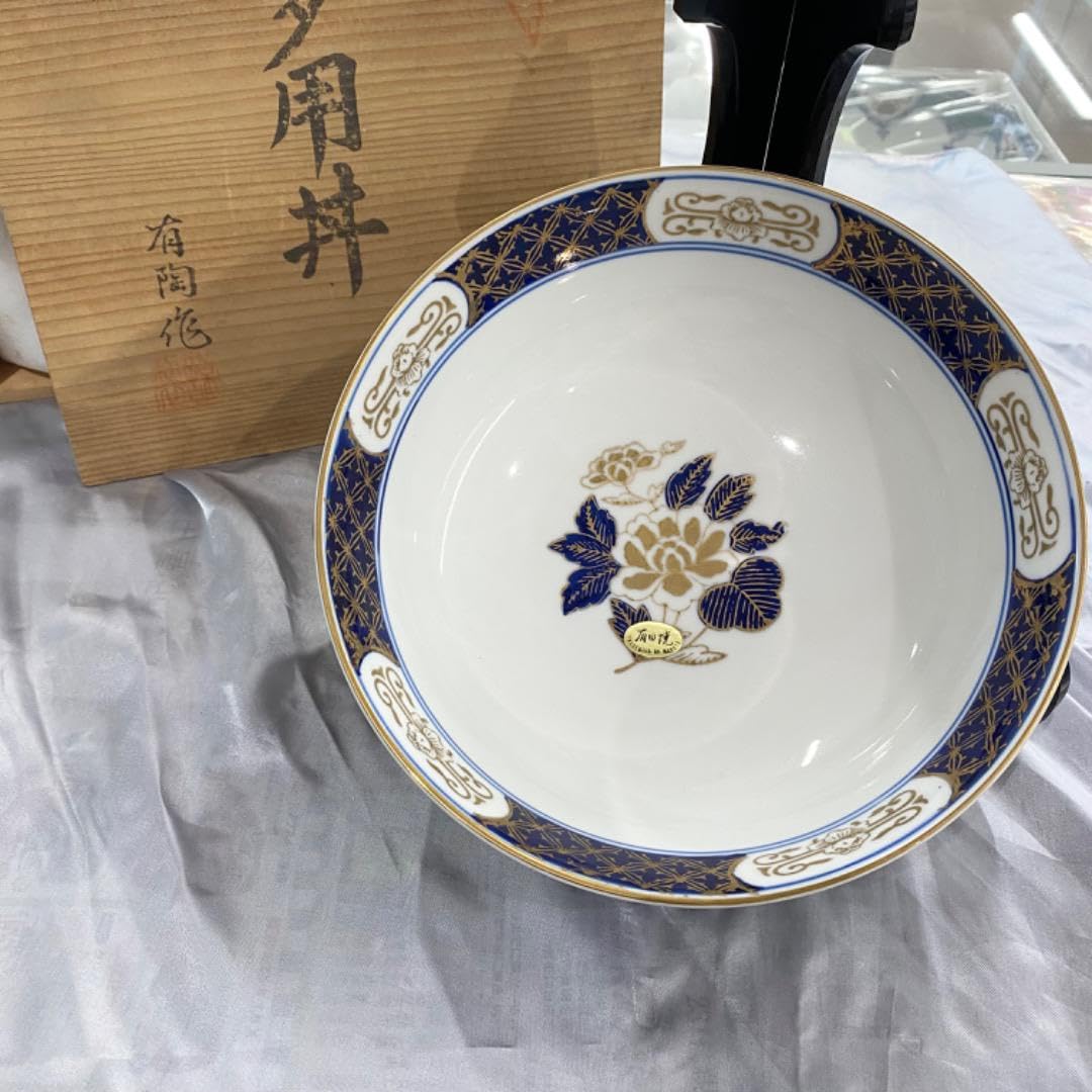 有田焼   多様丼 Amazon｜丼 : 有田焼 波唐草(青) 軽々多用丼 Japanese Bowl Porcelain
