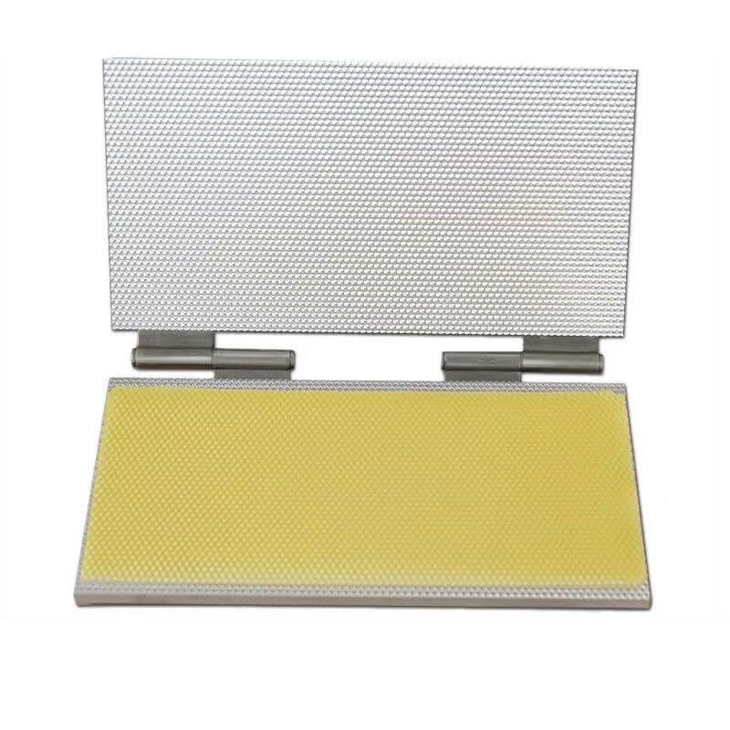 Forma do wytłaczania wosku pszczelego, aluminiowe formy o wysokiej precyzji do pszczelarstwa i rzemiosła DIY, łatwe wyjmowanie, komory 4,7 mm i 5,4 mm, trwała i niezawodna konstrukcja