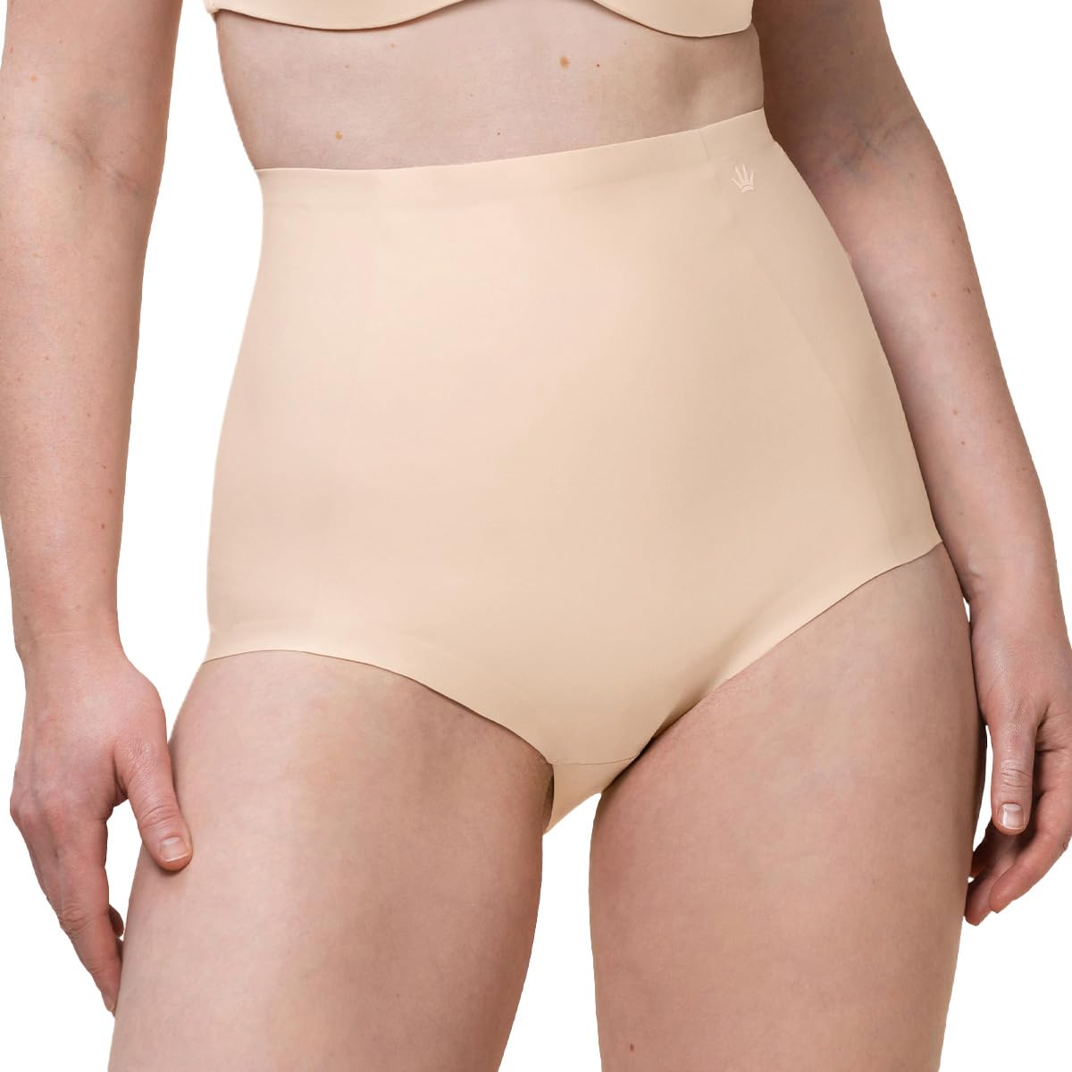 Triumph Women's Beige ’S Medium Support Shaping Briefs