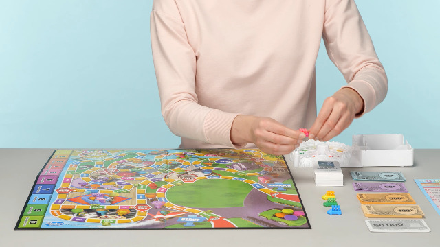 Hasbro Gaming CONNECT 4 – Juego Clásico De Cuatro En Raya – Juegos De Mesa Y Juguetes Para Niños, Niños, Niñas – A Partir De 6 Años