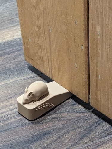 Image of Mouse Door Stop Wedge – Rustic Nature-Inspired Home Décor, Decorative Brown Doorstop with Felt Base, Compact Wooden-Effect Door Wedge (50×30×150 mm)
