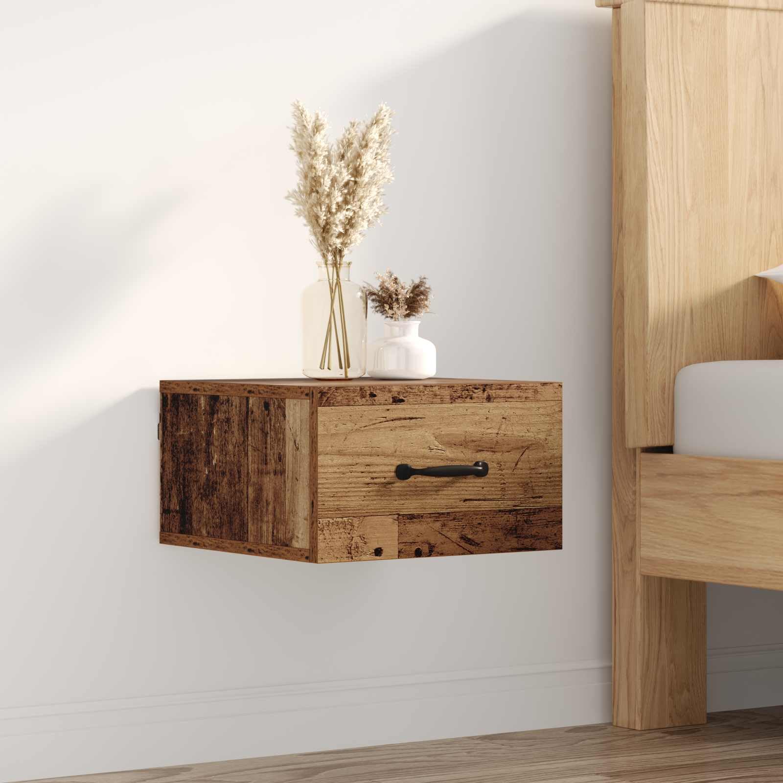Table de chevet bois vieilli pour créer un coin lecture cosy et ordonné dans votre chambre