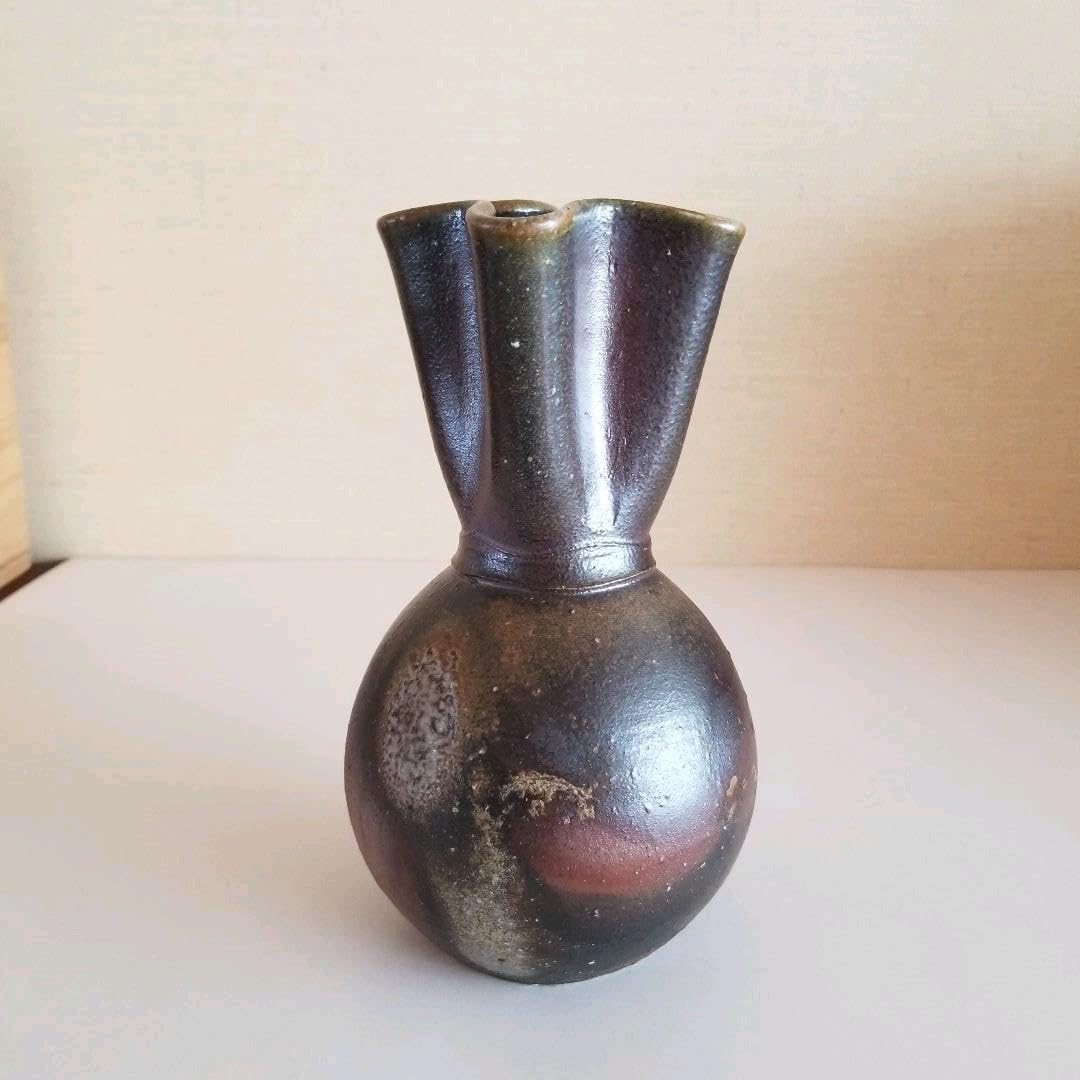 備前焼 花入 岩本哲也 備前焼作家・岩本哲也【備前 花器】