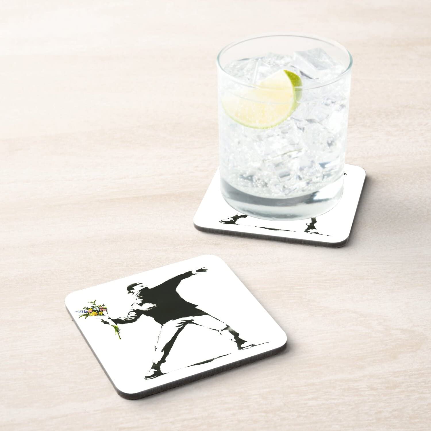 4-teiliges Untersetzer-Set Aus Holz Mit Banksy Street Art Motiven, Je 9x9 Cm
