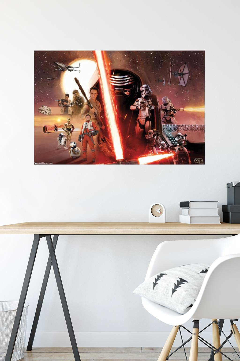 「スター・ウォーズ　フォースの覚醒」 ポスターフレーム Amazon.co.jp: 映画 スターウォーズ フォースの覚醒 ポスター