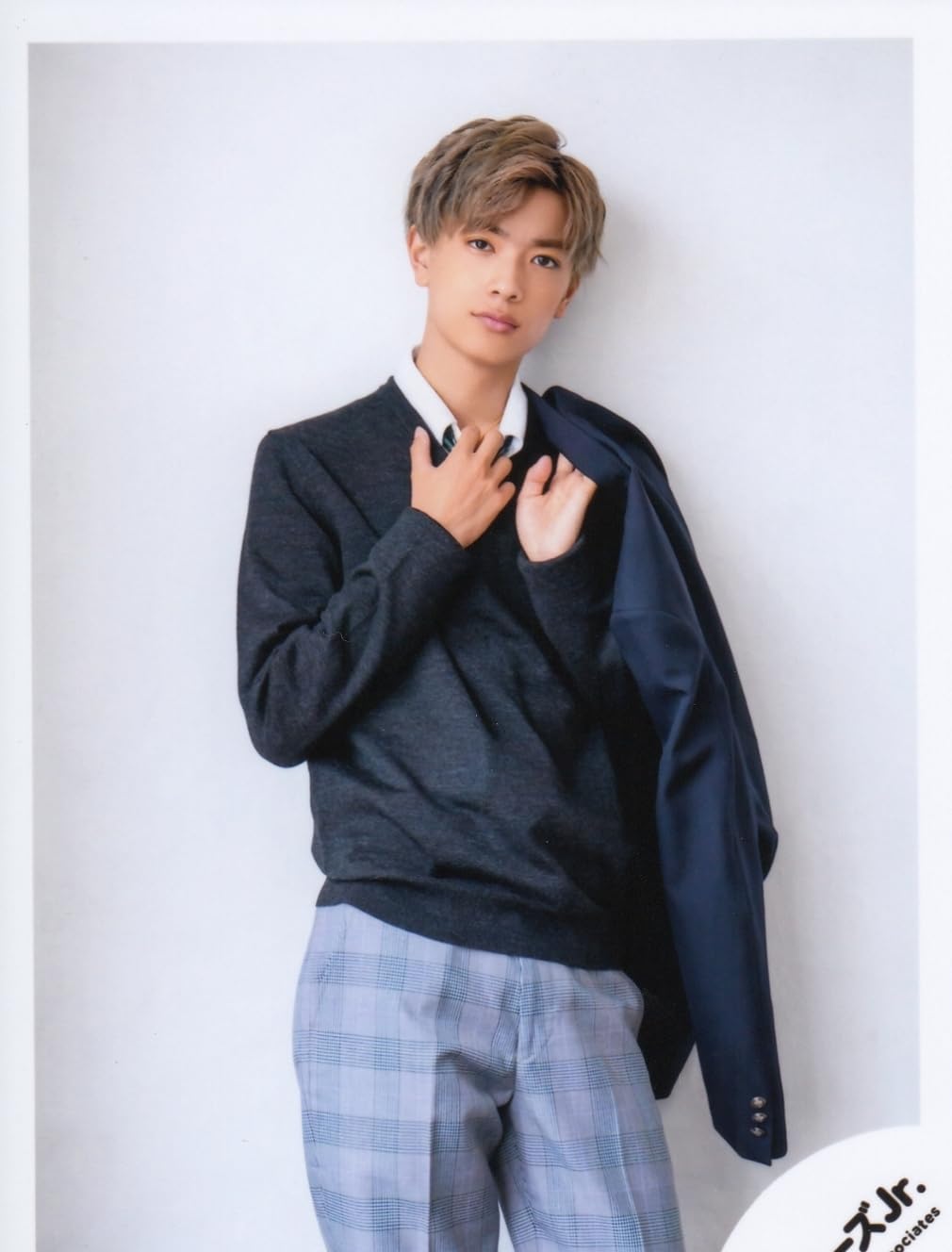 Amazon.co.jp: なにわ男子 公式 生 写真（高橋恭平）J00312 : おもちゃ