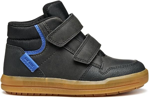 Geox Chłopcy J Arzach BoyAdidasy