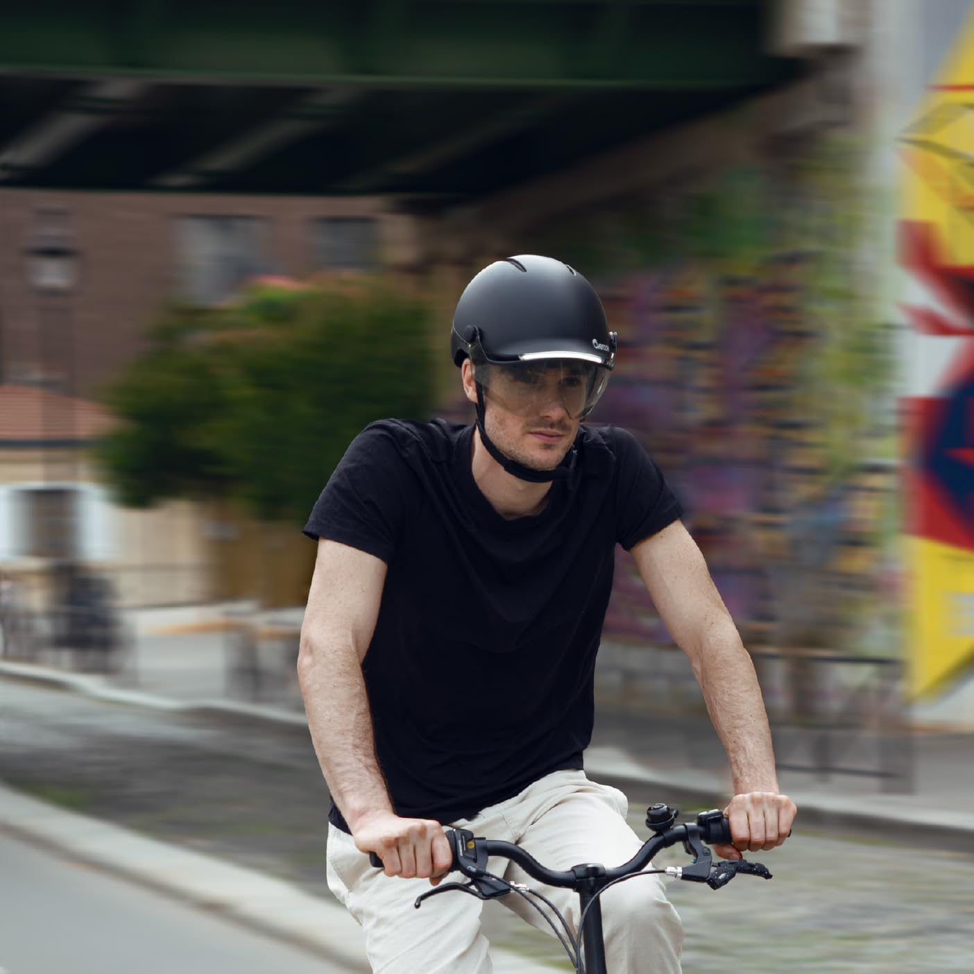 OVERADE - Visière | Écran Teintée pour Casque Life | Protection Contre la Pluie, Le Soleil et Le Vent | Compatible Lunettes de Vue | Fixation Rapide et Rotative | Innovation Française