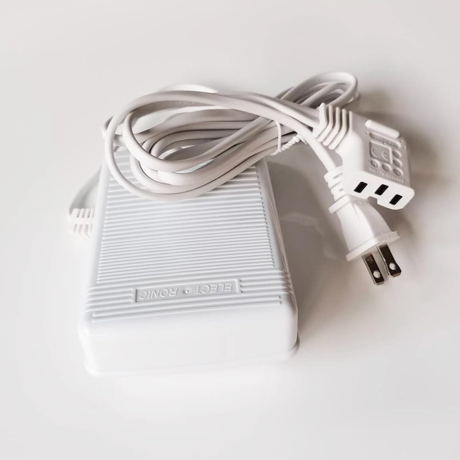Bequilter Foot Control Pedal Replacement#90-223010-23 W/Cord (Wide) 110/120V Compatible with Pfaff Sewing Machine#413116101