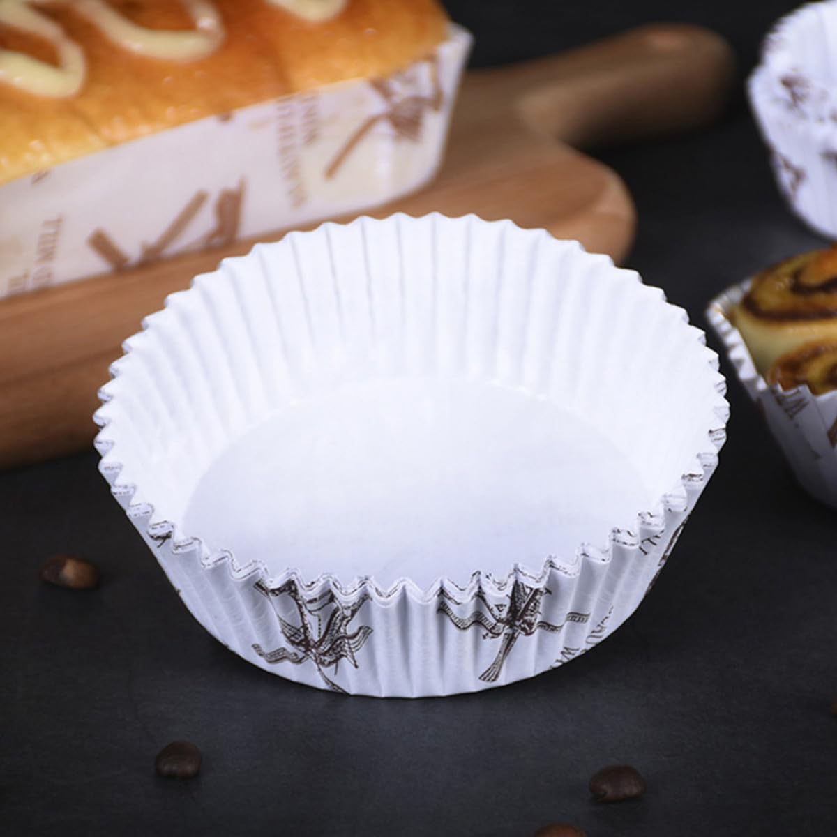 VALICLUD Tazas para Hornear Cupcakes de Papel Pet Resistentes a Altas Temperaturas, 200 Piezas (100 Redondas 100 en Forma de Barco) para Repostería Casera y Profesional