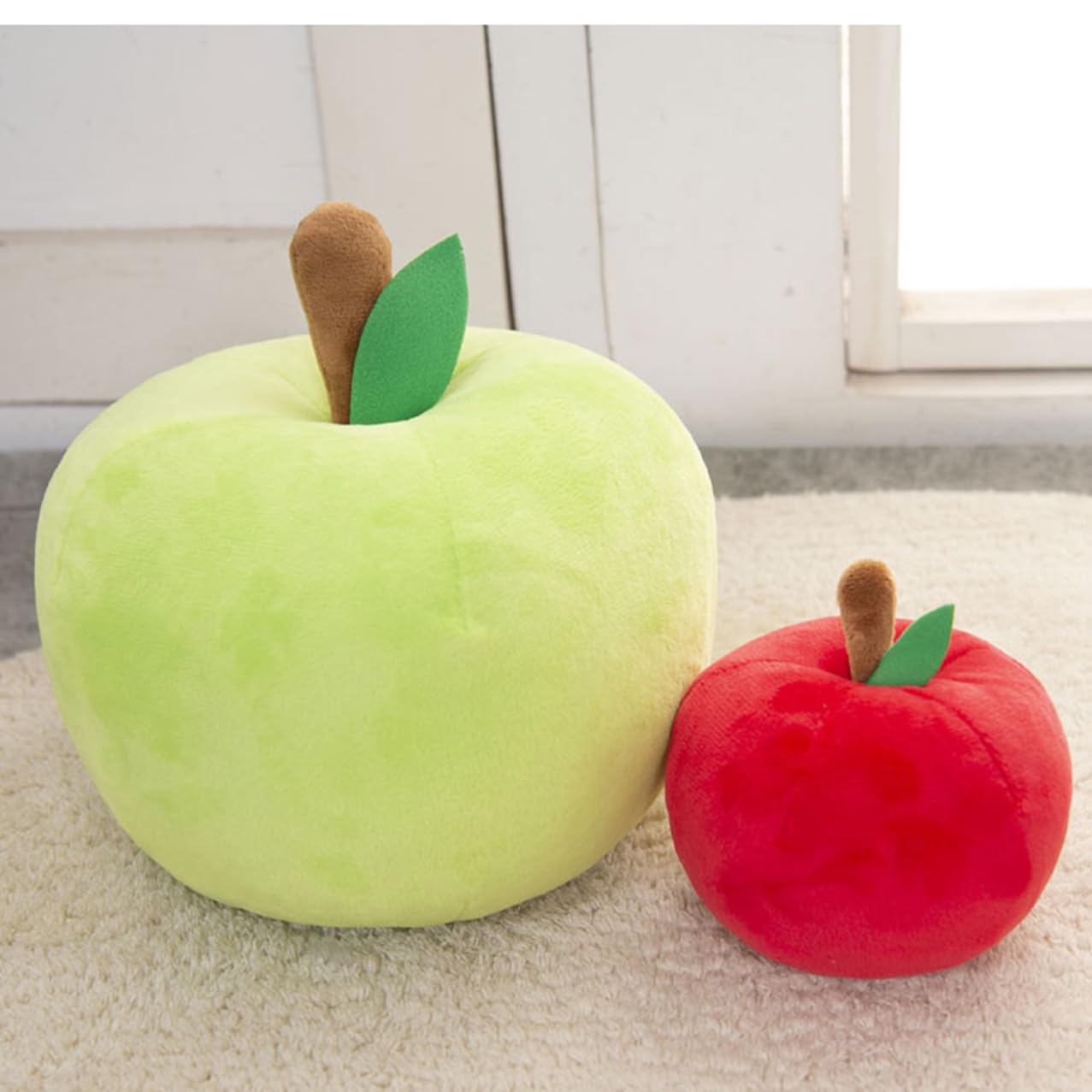 Amazon.co.jp: ぬいぐるみ りんご クッション 林檎 アップル 抱き枕