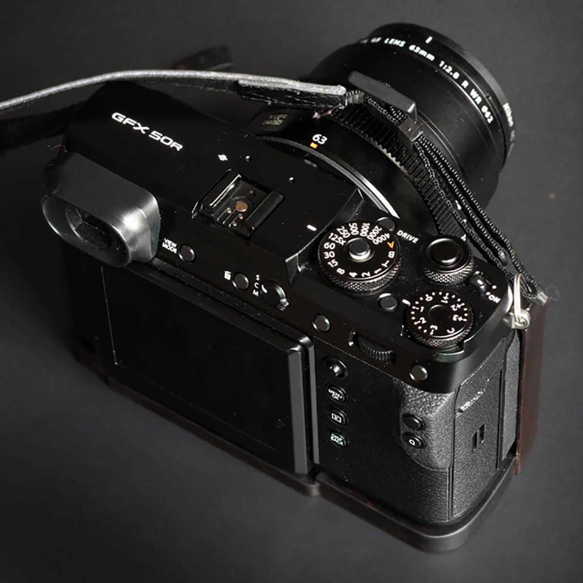 Amazon | FUJIFILM GFX50R 専用 カメラウッドグリップ 高級檀木材 木製