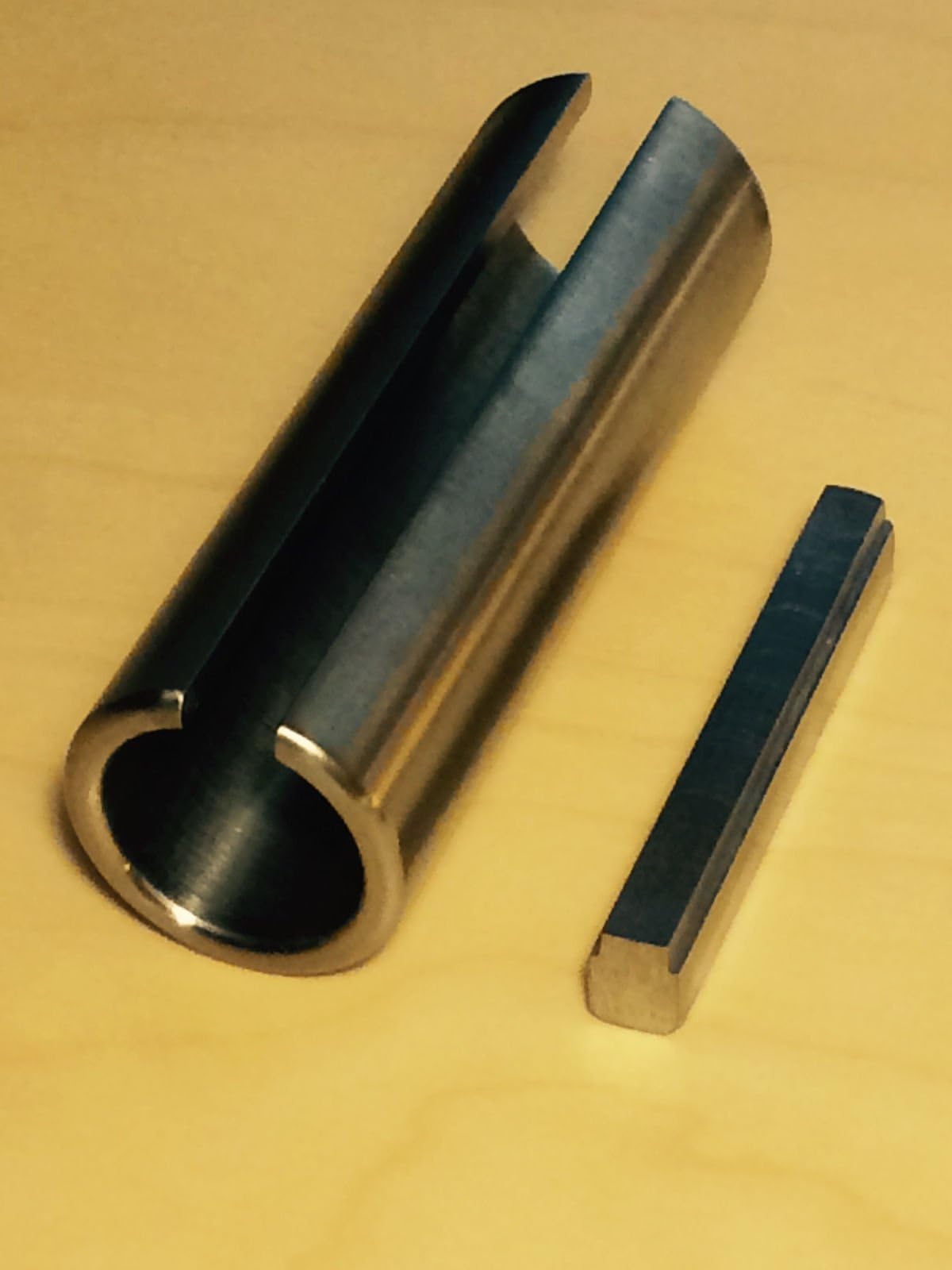 WShop 3/4" to 1" Inch w/Step Key Gas Engine Pulley Crank Shaft Sleeve Adapter Predator – This is a steel shaft adapter to convert a crankshaft from 3/4 to 1 inch shaft.