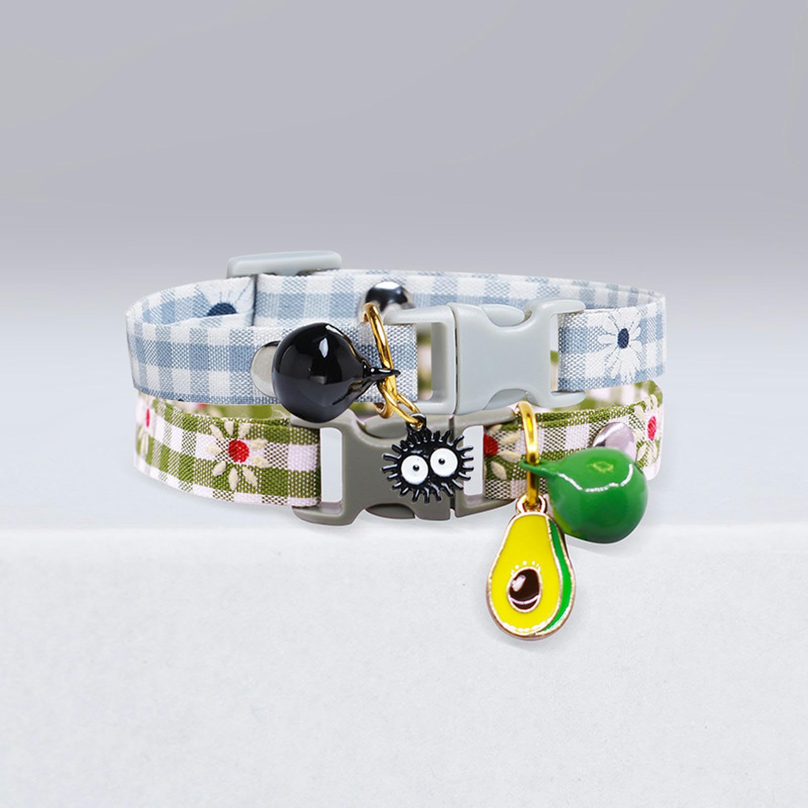Hundehalsband, Katzenhalsband, Katzenhalsband, niedliche Glöckchen-Cartoon-Halskette, verstellbares Halsband, Avocado-Anhänger, kariertes Katzenhalsband, Katzenwelpe, Haustier, Katzenzubehör ( Color :