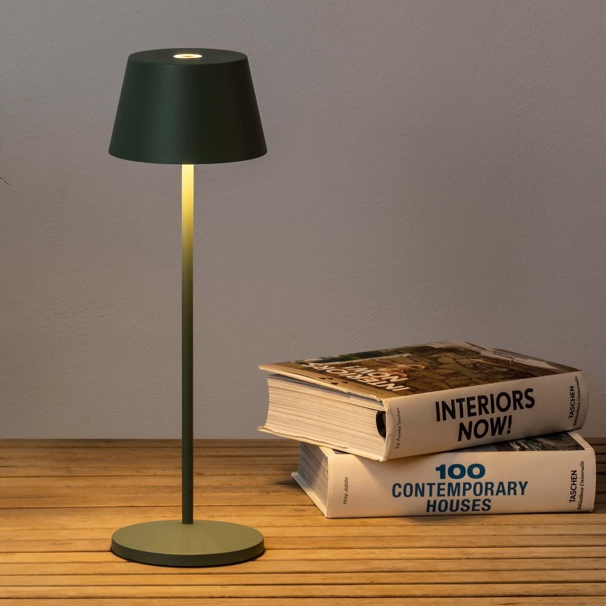 SAVINA, Lámpara Portátil, Verde, Interior y Exterior, LED 2.2W Regulable, Batería Recargable 9 Horas, IP65