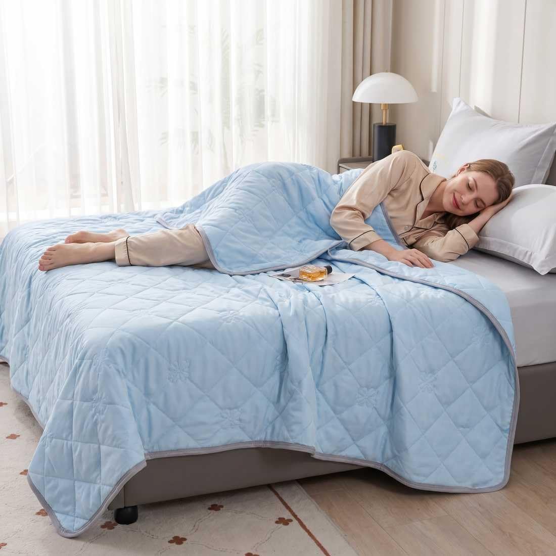 Sleepcooling - Kühlende Decke für Kühlere Nächte im Sommer, Kühlende Decke zum Schlafen, Atmungsaktiv Feuchtigkeitsabsorbierend, Aweich Hautfreundlich, Q-Max 0,4 für 5°C Kühler(H-blau,180 x 200 cm)