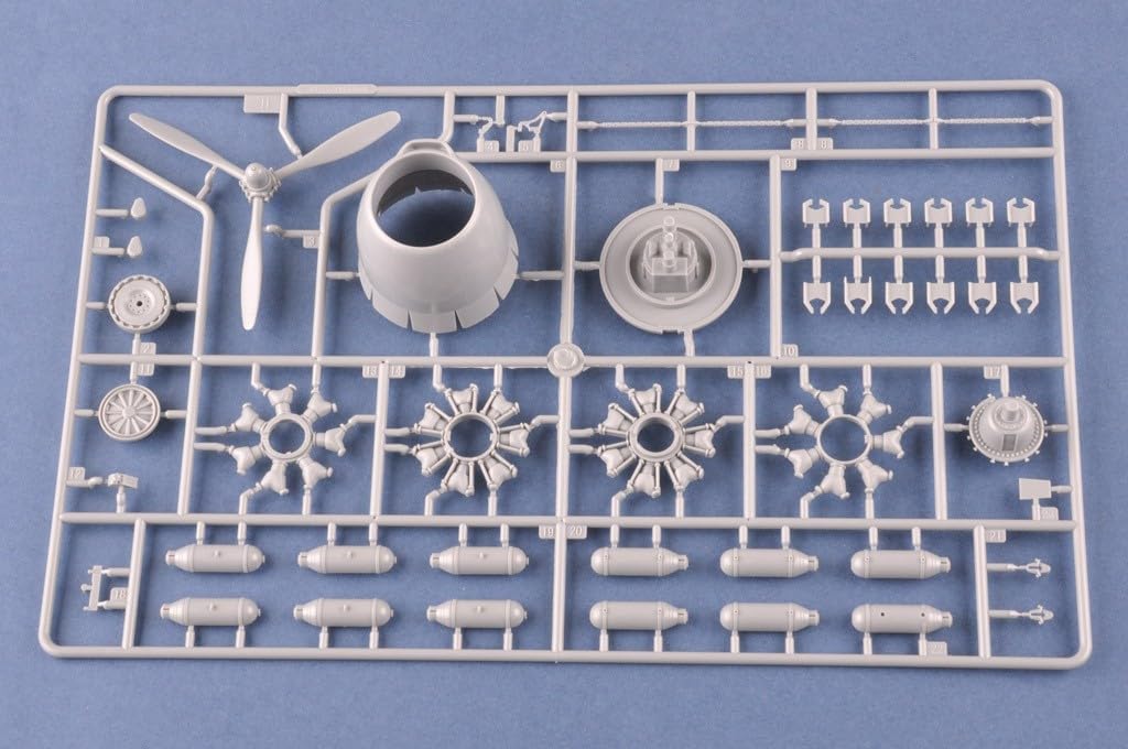 Hobbyboss HBB83213 1/32 A-26B Invader Plastic Model kit, Mittel