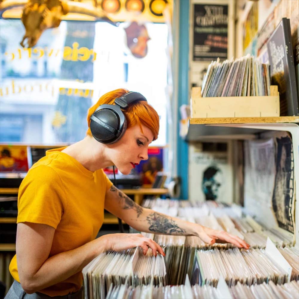 beyerdynamic DT 770 PRO 80 Ohm Closed-Back Studio Mixing Headphones Bundle with Blucoil Aluminum Dual Suspension Headphone Hanger, and Y Splitter for Audio and Mic - Image 5