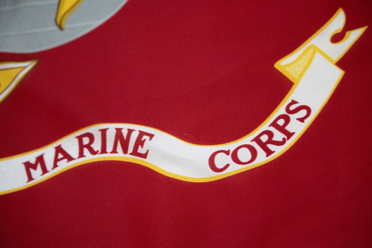 Amazon.co.jp: 米国海兵隊旗 100%米国製 3x5フィート 屋内/屋外 USMC 