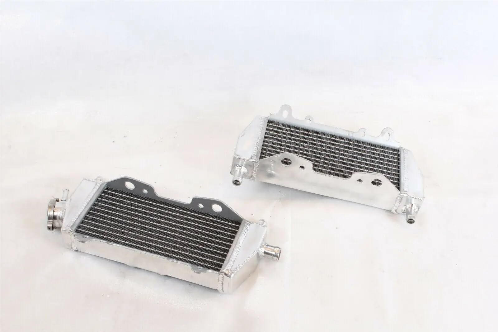 estaw Chłodnicy Pasuje do Kawasaki KX125 KX 125 1994 1995 1996 1997 1998 1999 2000 2001 2002 Aluminiowa chłodnica chłodnicy Chłodzenie płynu chłodzącego Chłodnica
