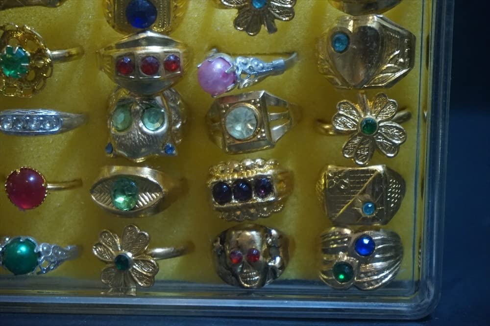 昭和レトロ　ファッションリング　駄玩具　駄菓子屋　おもちゃ　珍品　希少　当時物 Amazon | 昭和 レトロ おもちゃ 指輪 1箱 倉庫品 雑貨 駄菓子屋