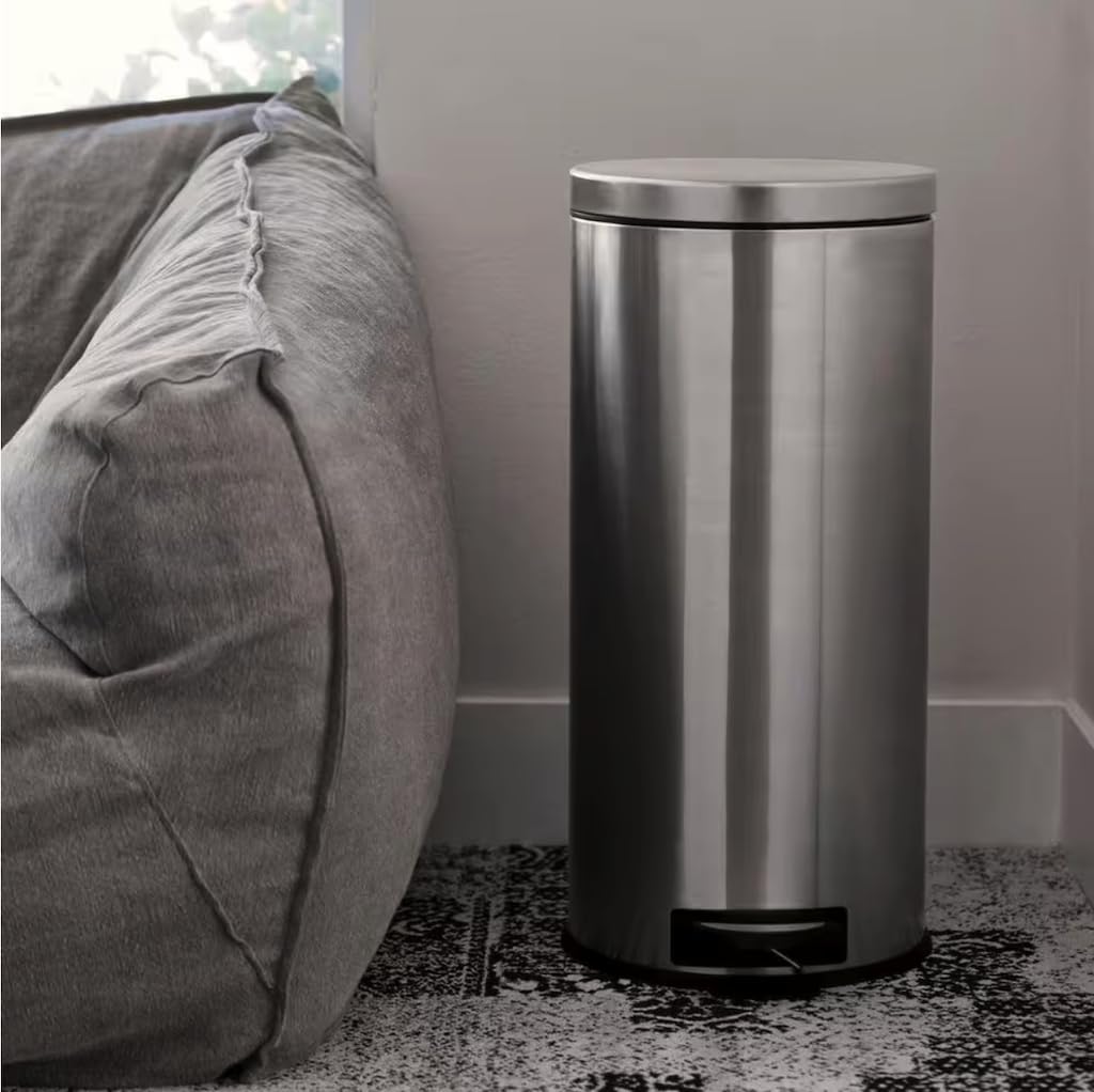 8 Gallon Stainless Steel Round Step - On Trash Can HA55938
