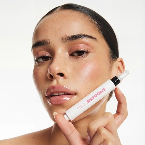 Smooche Extreme Lip Plumper Hydrating Lip Volumizer Plumper with Natural Ingredients Includes Hyaluronic Acid & Collagen Long-Lasting Subtle Fuller Lips, Smoother, Softer, Naturally Plump & Glossy