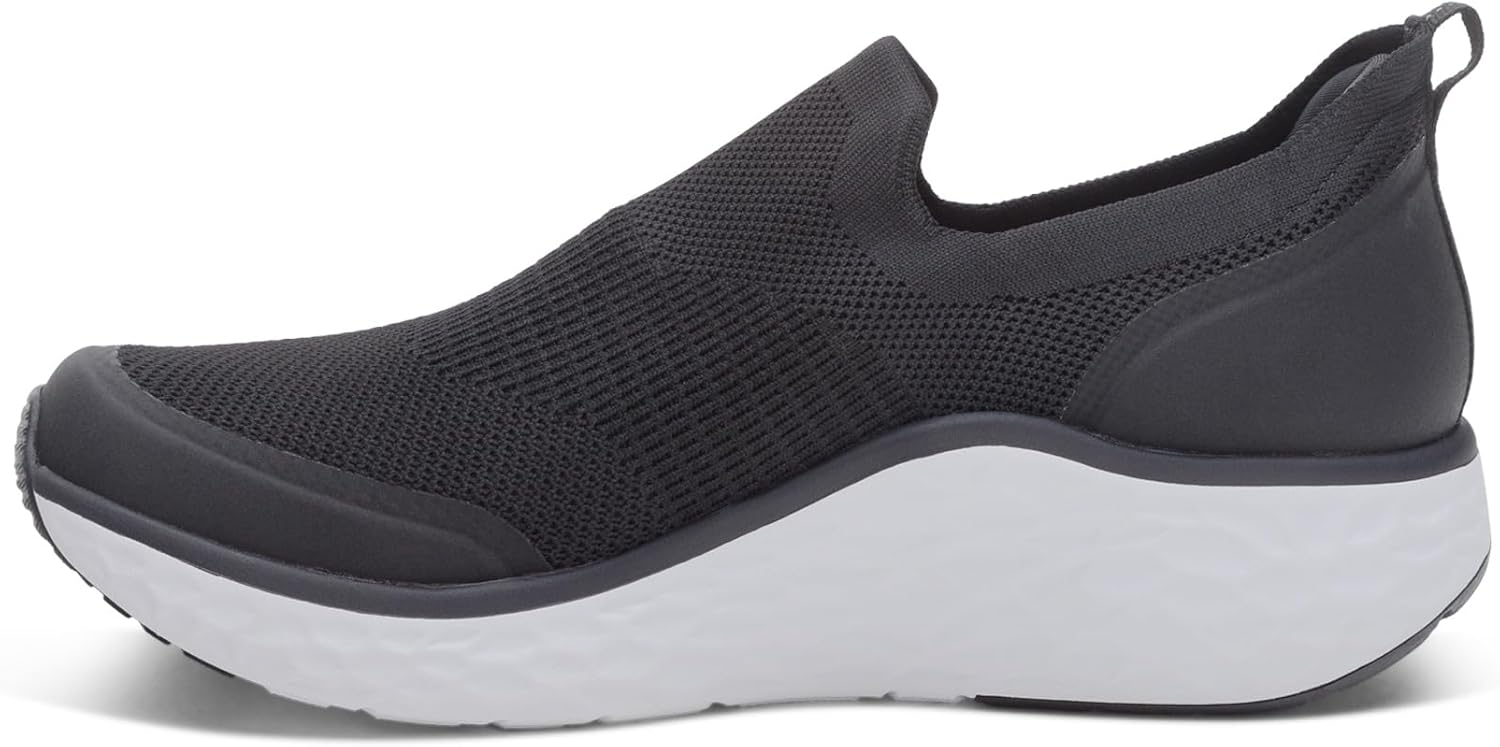 Aetrex Men's Dash Orthopedic Arch Support Sneakers for Men Comfort and Style - Image 4