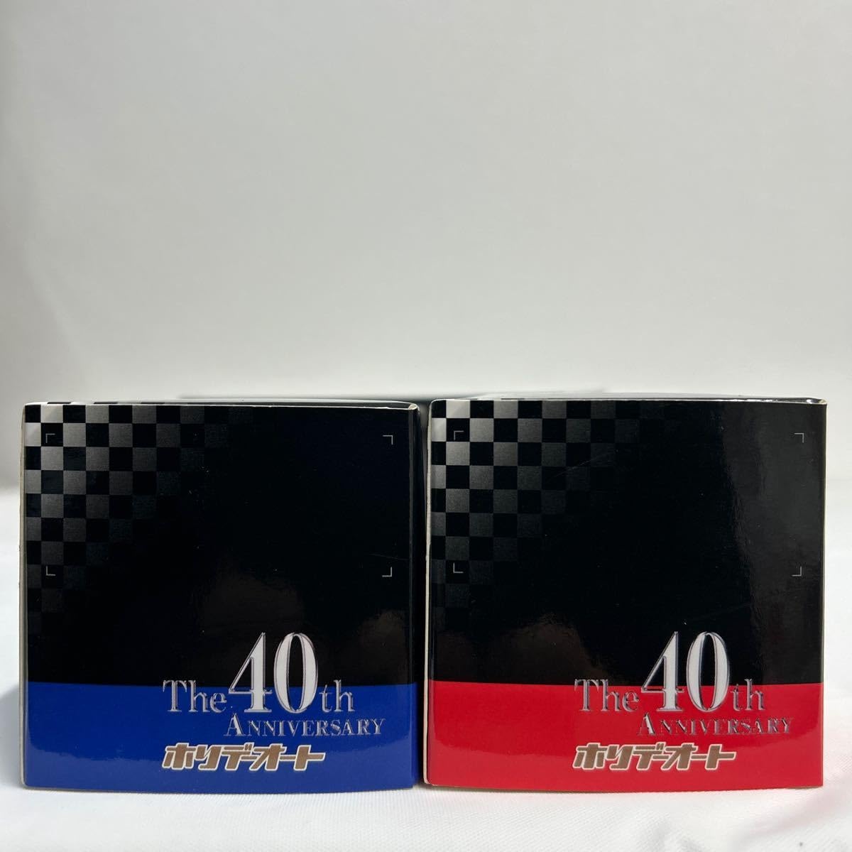 京商　ホリデーオート創刊40周年記念(日産スカイラインGT-R ） 2台セット 京商 ホリデーオート創刊40周年記念(日産スカイラインGT-R ） 2