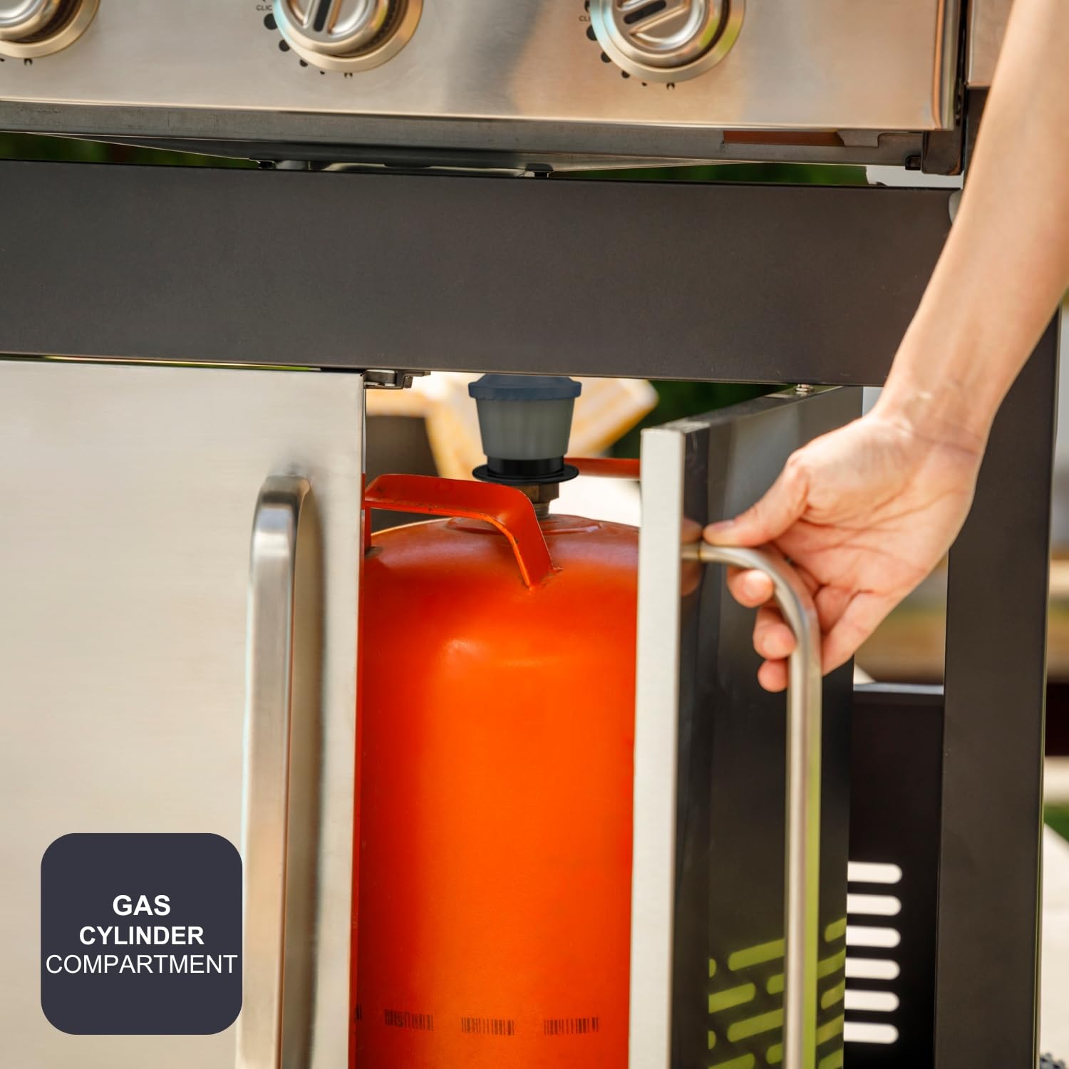 Black+Decker Barbecue à gaz BXOG12950E | 3 brûleurs 3,6 kW + côté 2,1 kW | Grille en fonte | Nettoyage facile | Thermomètre en acier inoxydable | Zone de cuisson flexible | Roulettes pivotantes