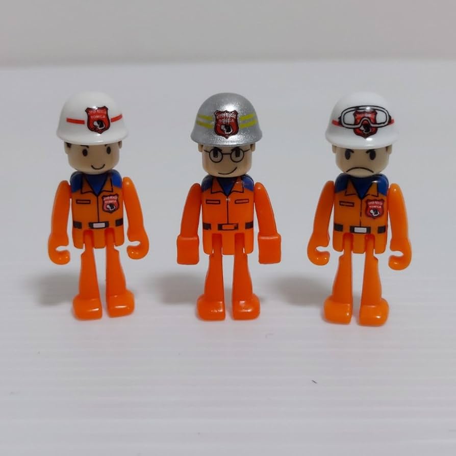 Amazon.co.jp: プラキッズ ハイパーレスキュー隊員 3名 : おもちゃ