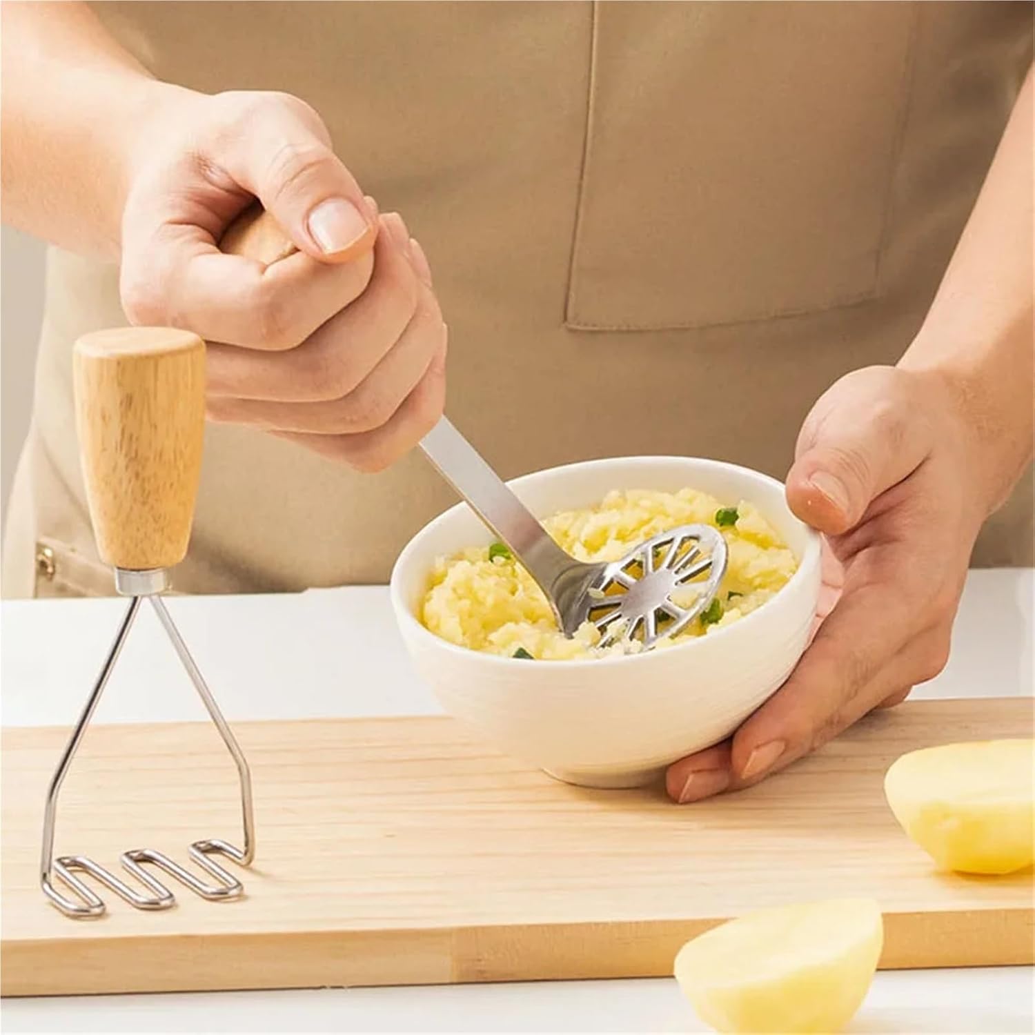 Stainless Steel Manual Potato Masher, Vegetable Press Tool for Home Cooking and Food Preparation(Mud-press)