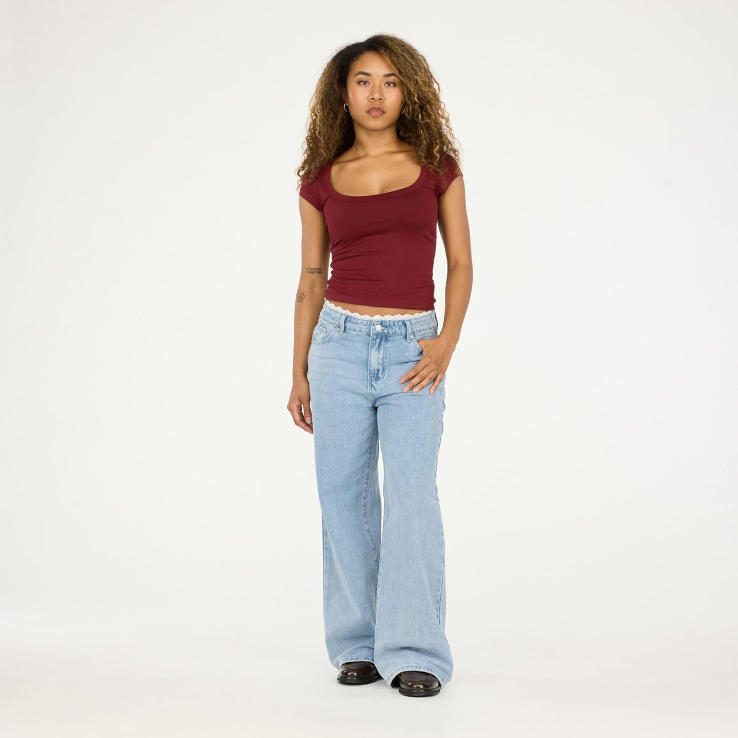 Forever 21 Womens Short Sleeve Scoop Neck Fitted Top - Image 2