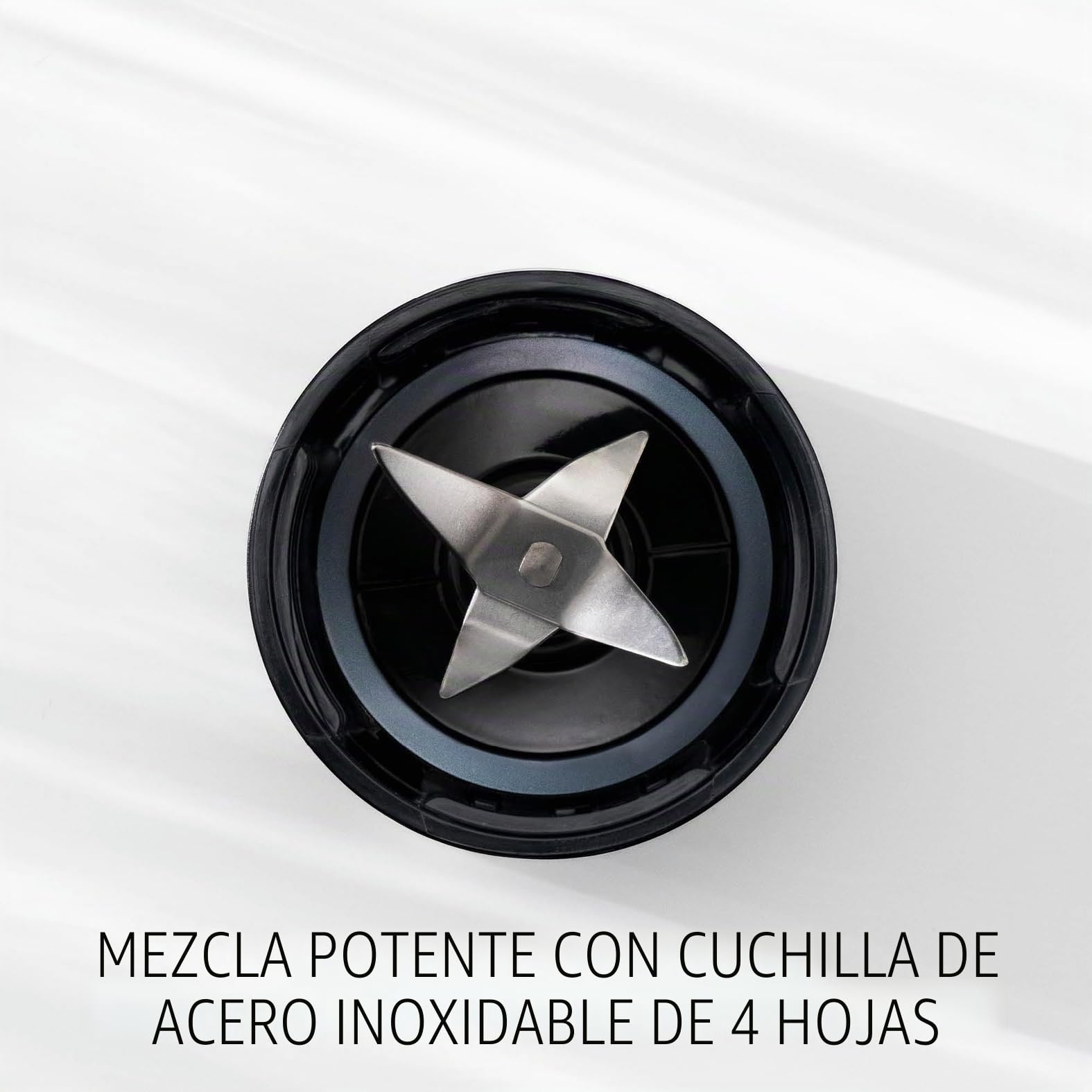 WMF Kitchennminis Smoothie-to-go - Mini batidora de pie con dos recipientes de 0,6 l, batidora de alto rendimiento de 300 W, acero inoxidable mate, color negro
