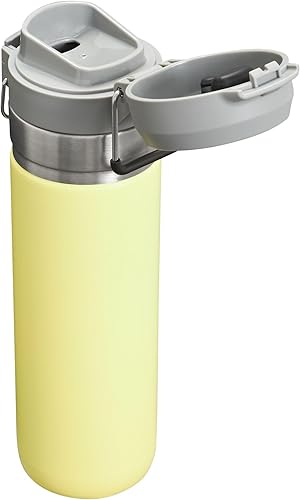 Miniatura 3 de Botella de agua Stanley Quick Flip GO de 24 onzas  Tapa con botón de presión  A prueba de fugas y compacta para viajes y deportes  Acero inoxidable