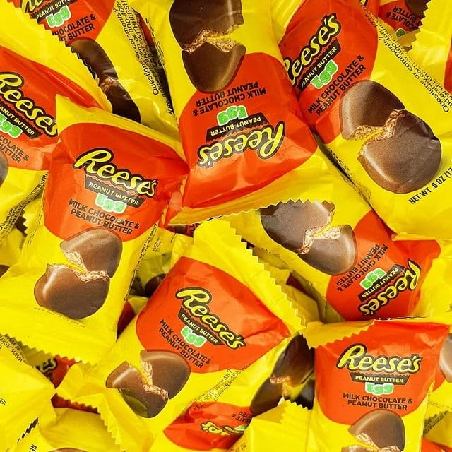 Reese Peanut Butter Eggs Snack Size 50 Pack - Easter Milk Chocolate Candy Individually Wrapped Treats for Egg Hunts & Basket Stuffers